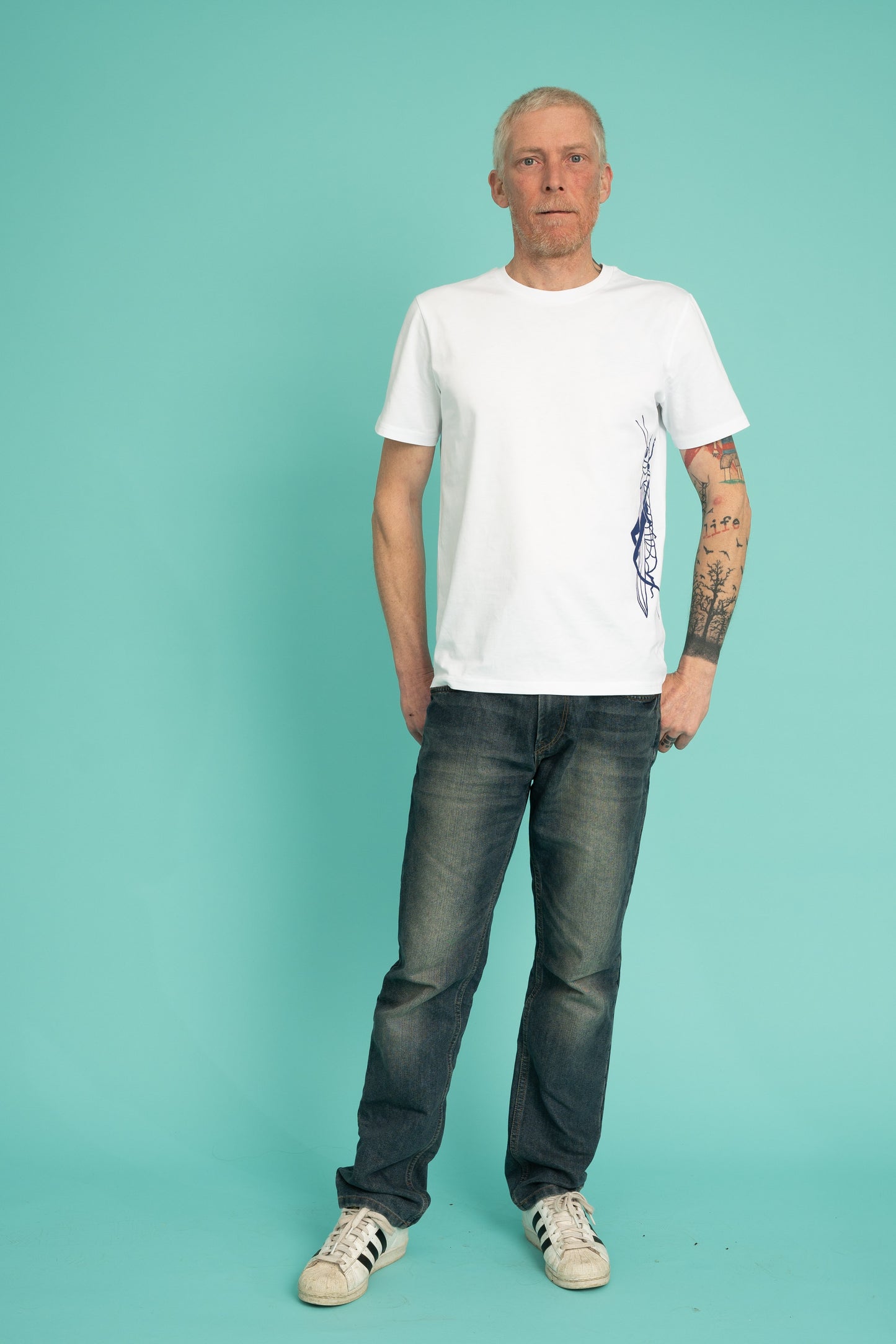 Mens tee with a blue and red grasshopper