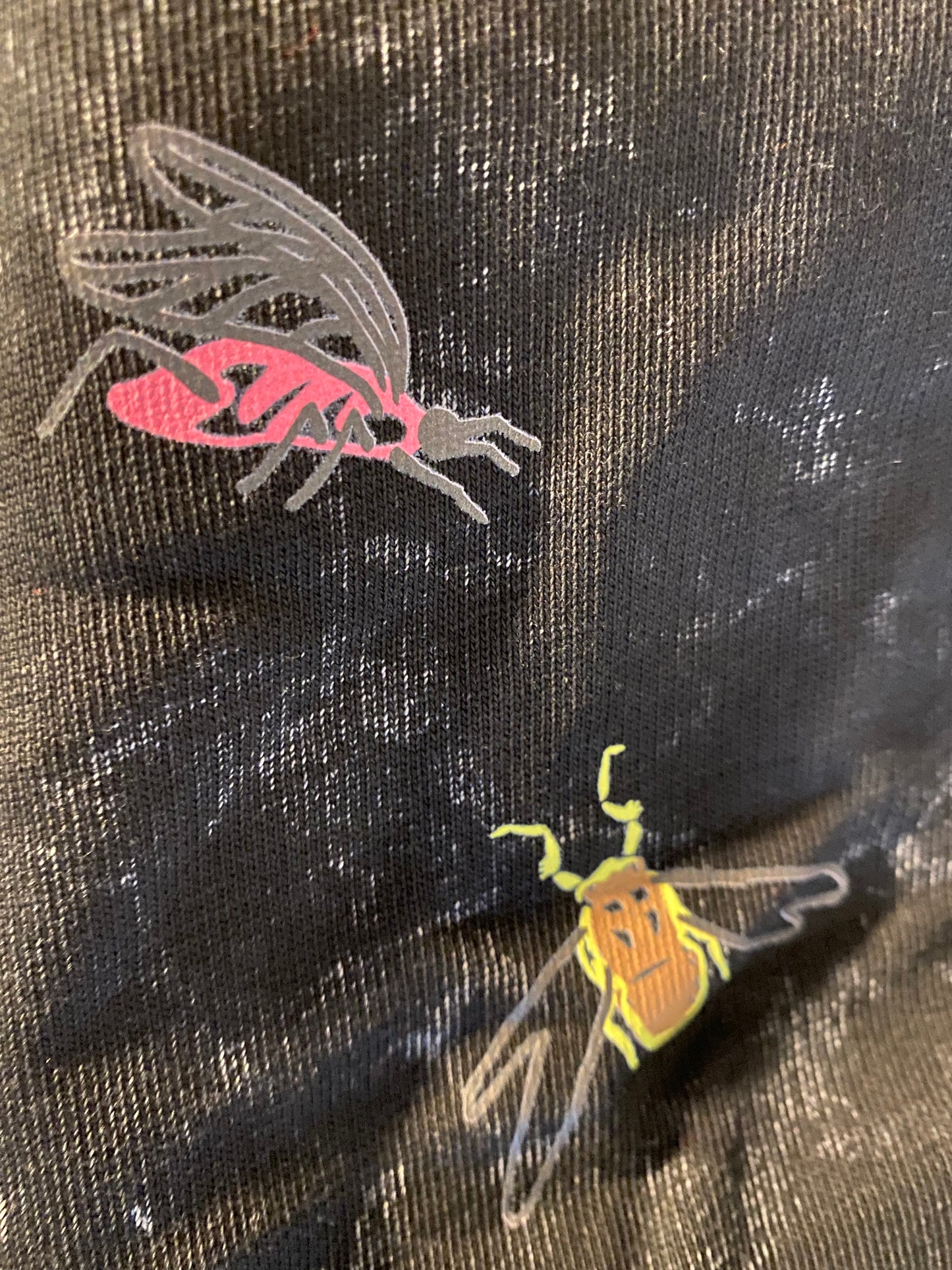 Black splatter t -Shirt with small bugs