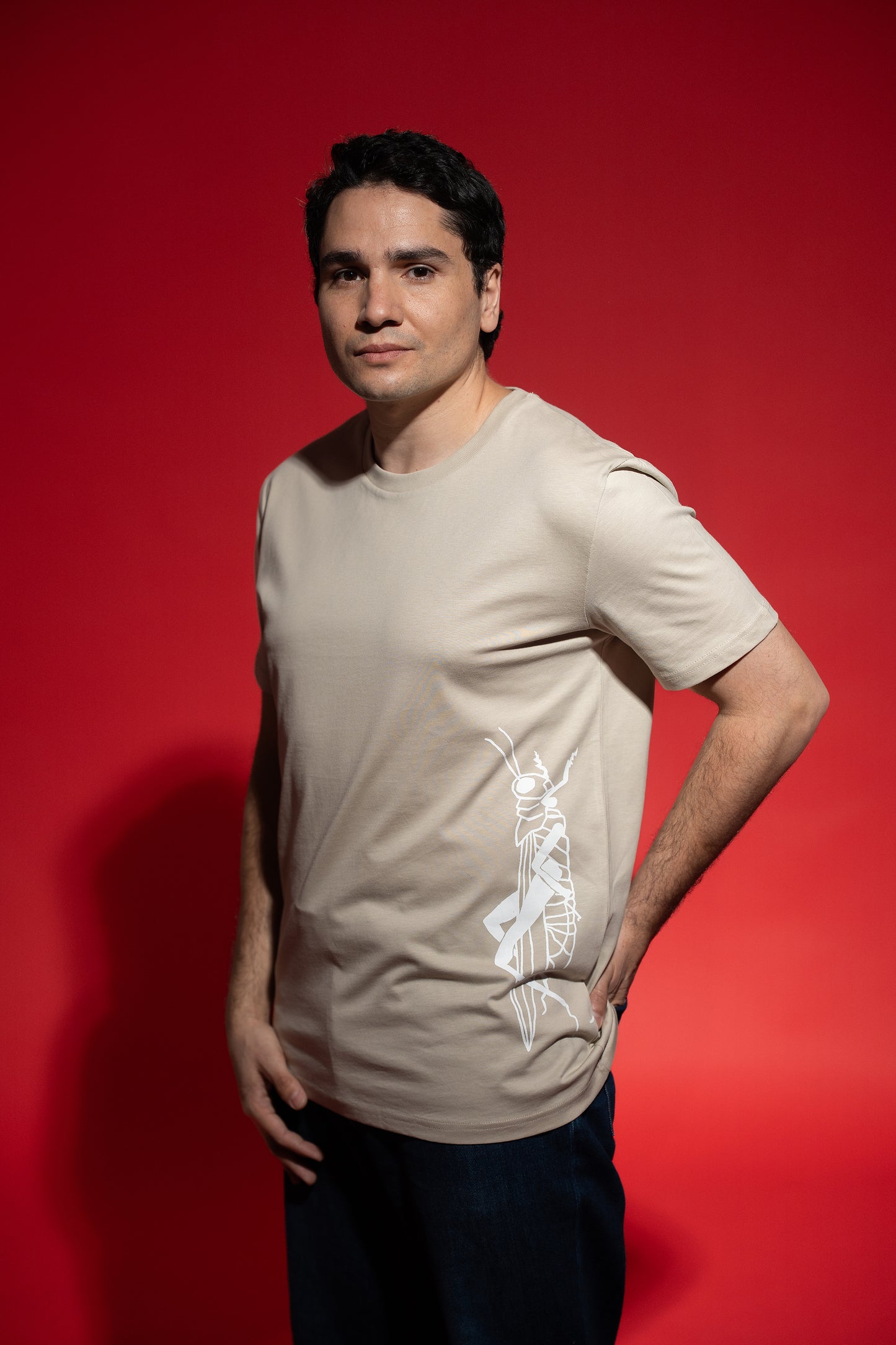 T shirt unisex bela kobilica
