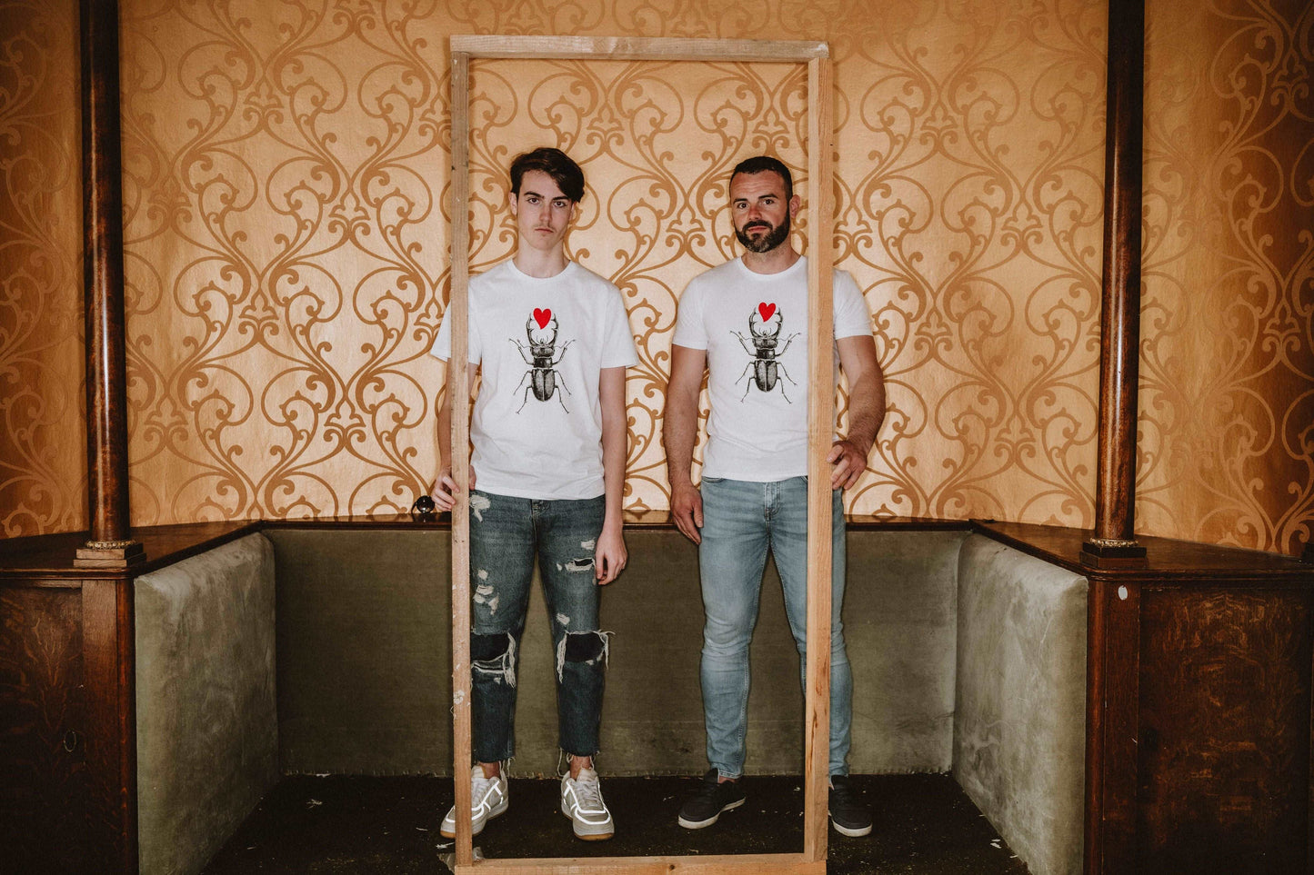 T-shirt with scarab and plush heart