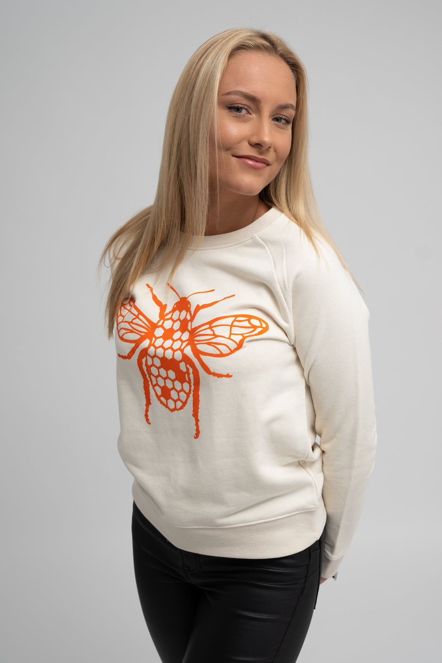 Short Sweater with a Bee - SAMPLE -30%