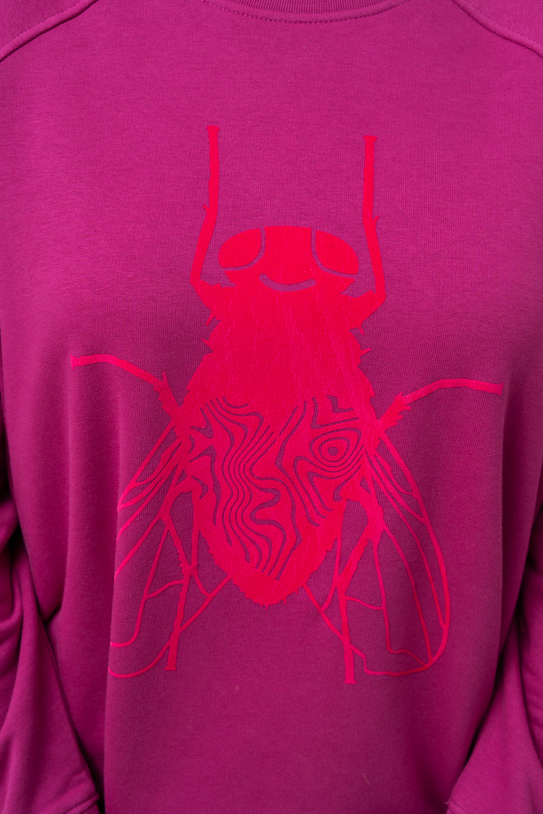 Women's oversize sweater with side cut, 300 g organic cotton - longer on the back
