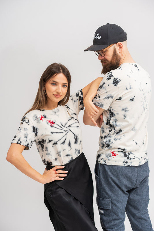 Tie & Dye T-Shirt with red plush ants/organic cotton/unisex