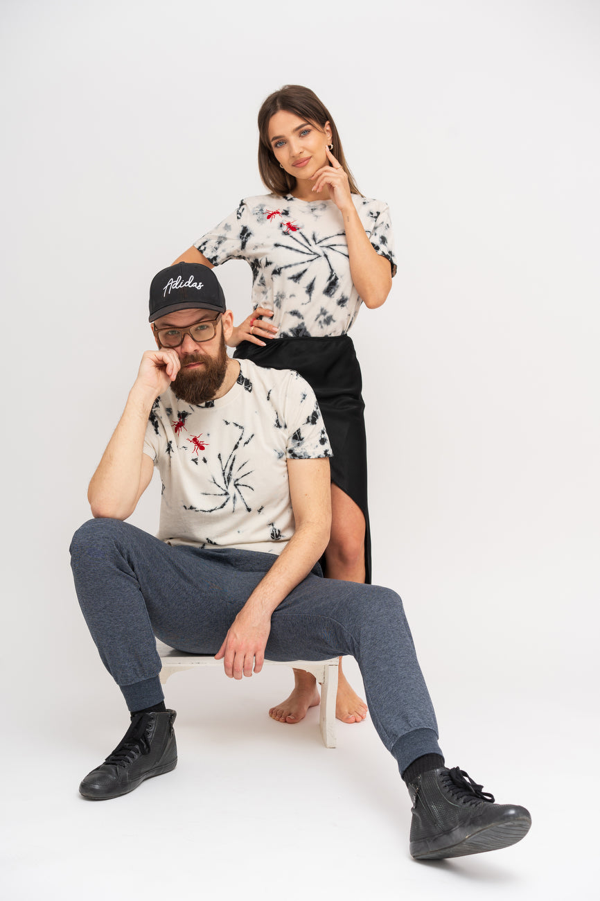 Tie & Dye T-Shirt with red plush ants/organic cotton/unisex