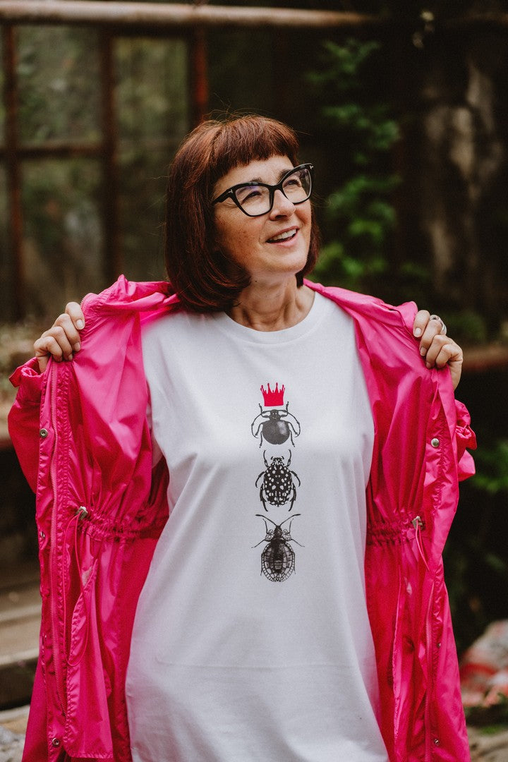 Women's T-Shirt dress with three bugs in the line  and a pink crown 