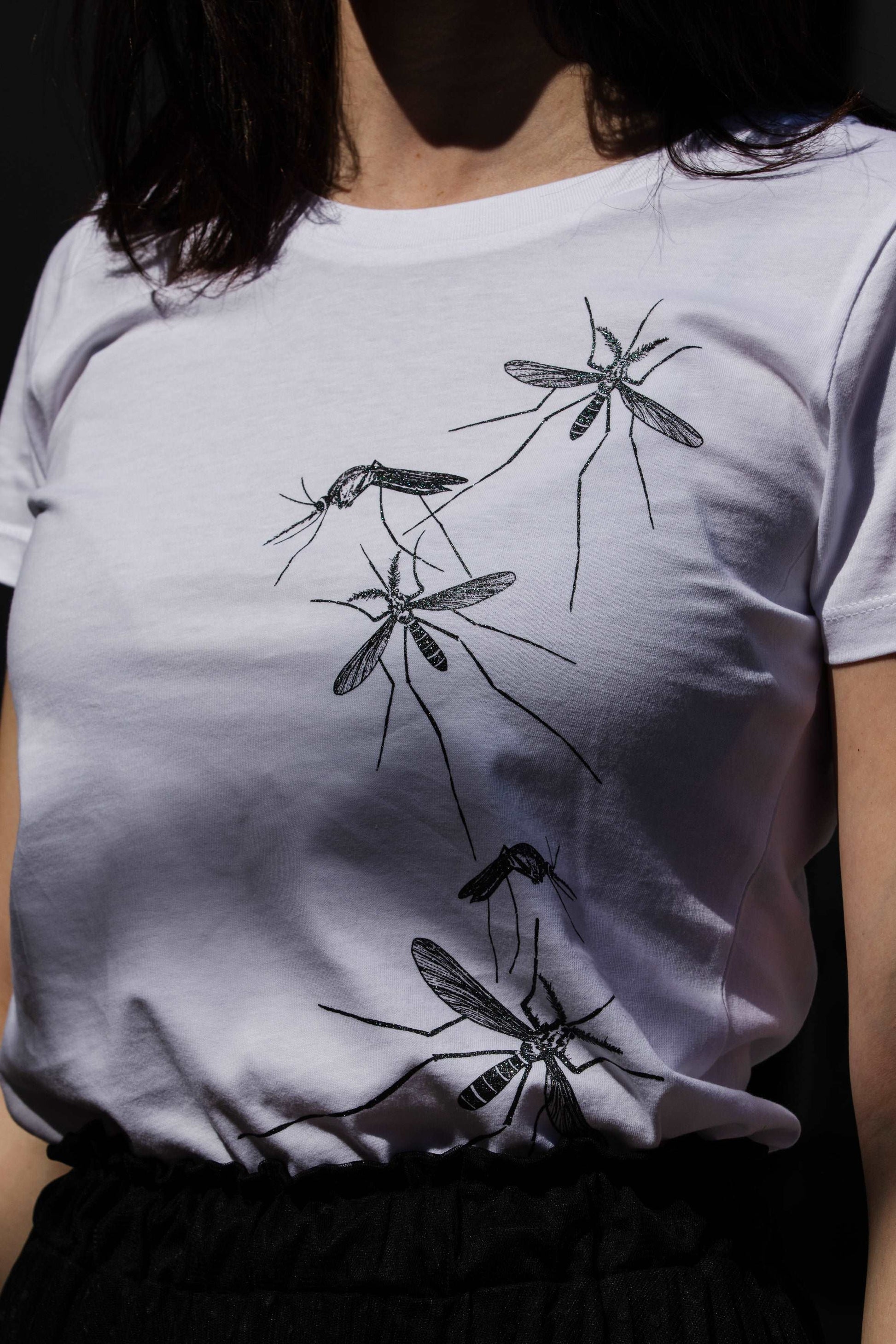 Družina komarjev - ženski ali unisex model - 120 g bombaž