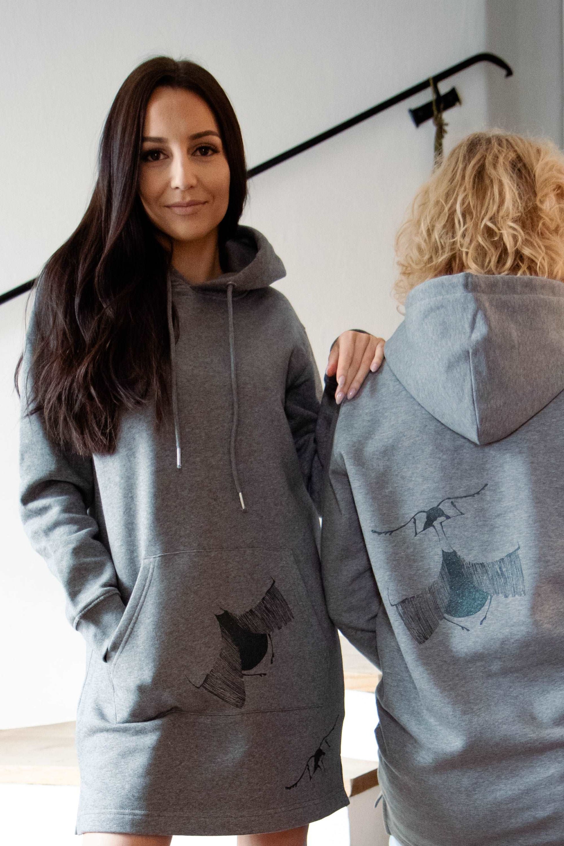 Siva hoodie obleka in črn bleščični metulj spredaj in zadaj - 300 g bombaž