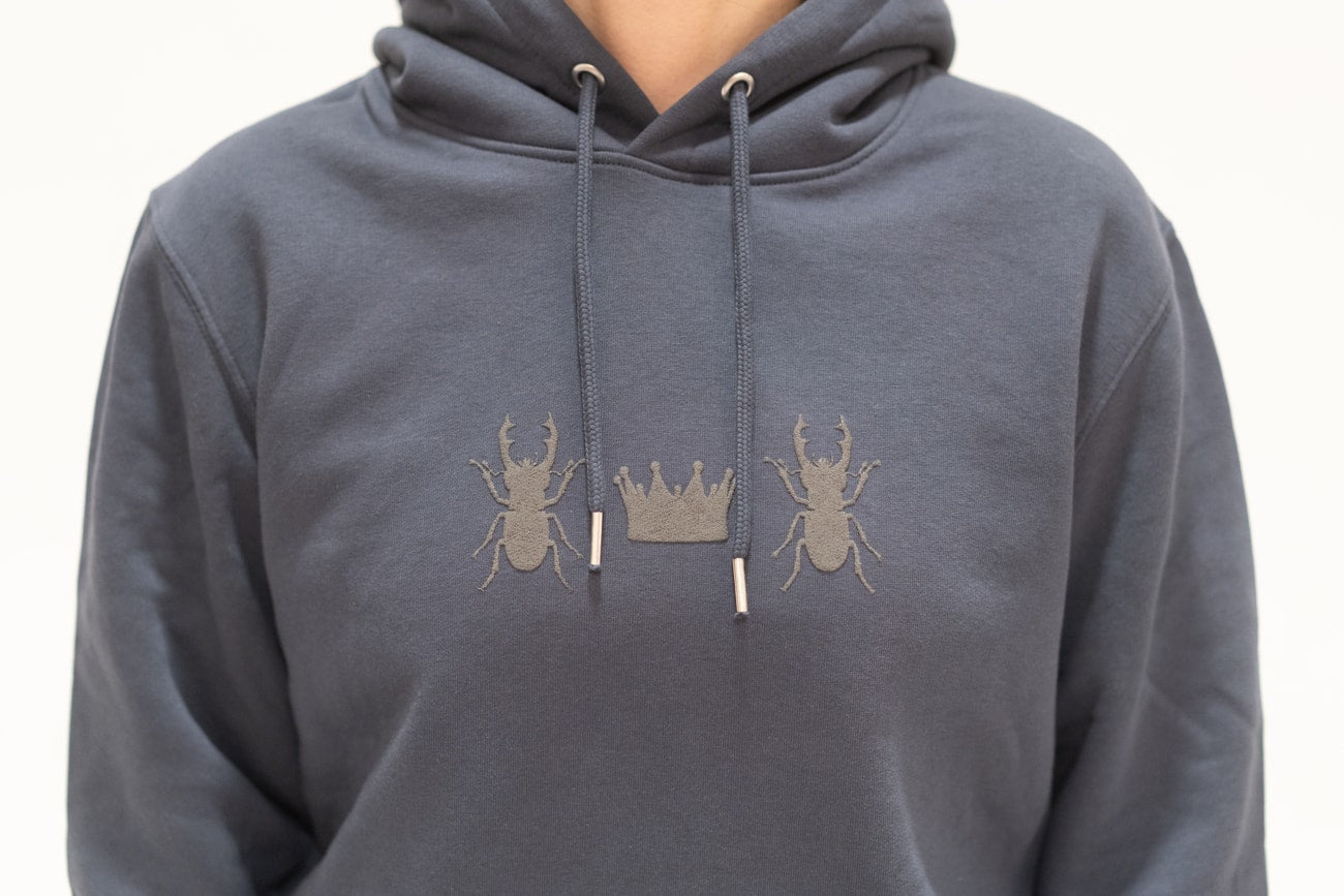 UNISEX HOODIE in a color that isn't gray nor blue made of organic cotton 350g