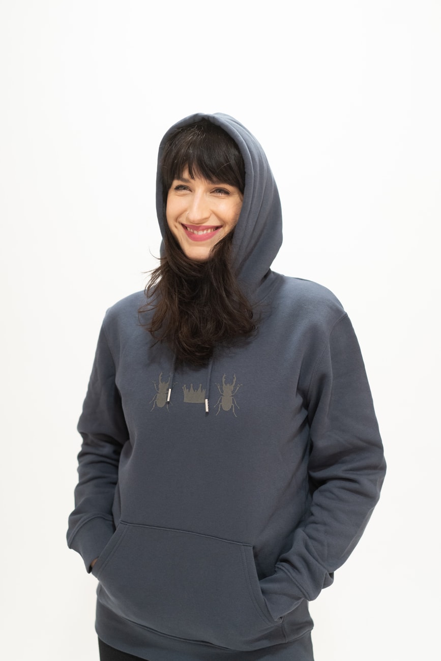 UNISEX HOODIE in a color that isn't gray nor blue made of organic cotton 350g